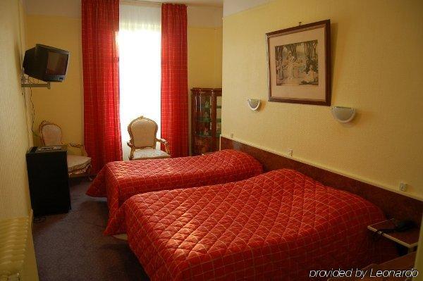 Hotel Bristol ランス 部屋 写真